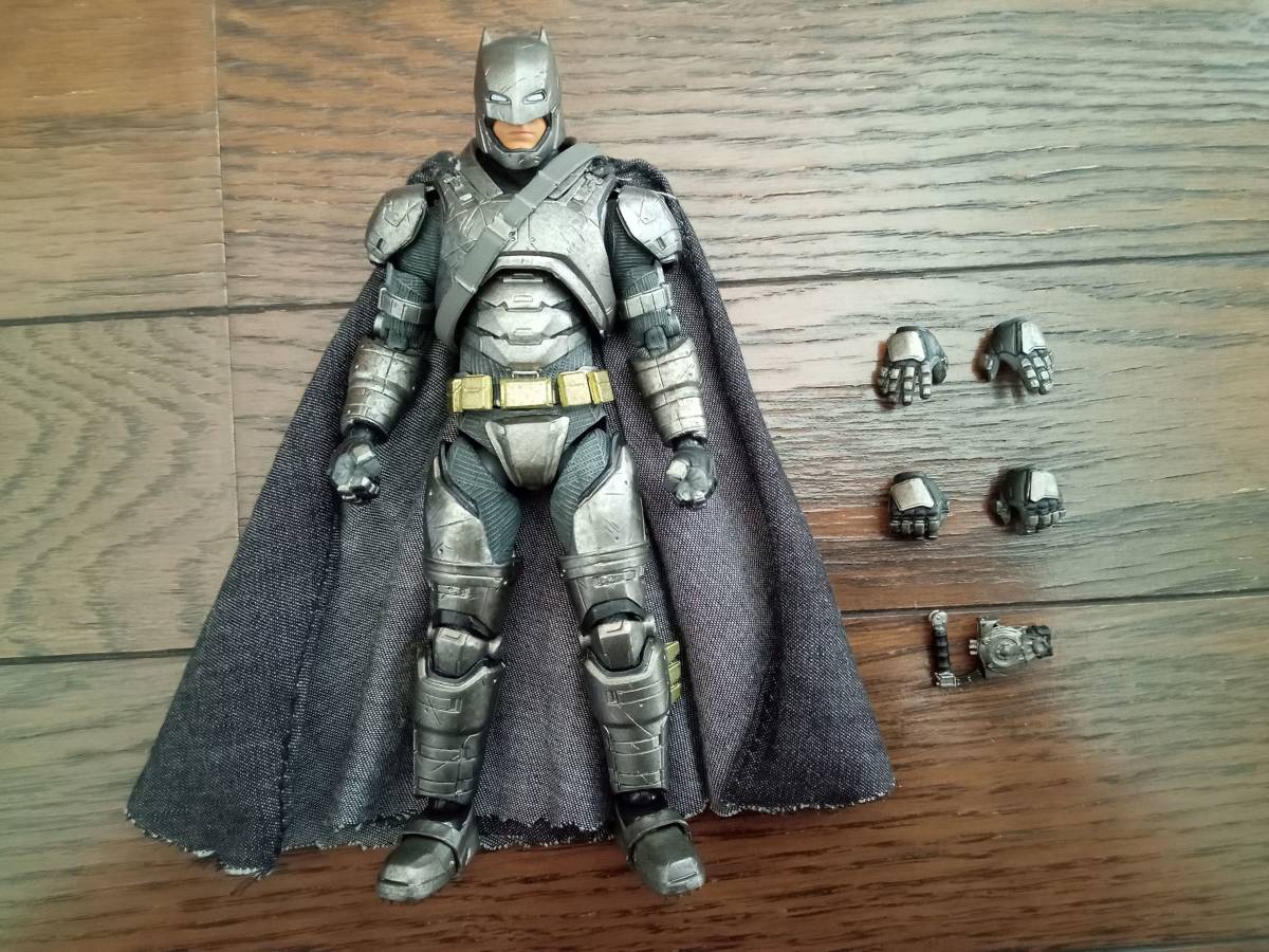 超激得SALE超激得SALEMAFEX ナイトメア バットマン・アーマード