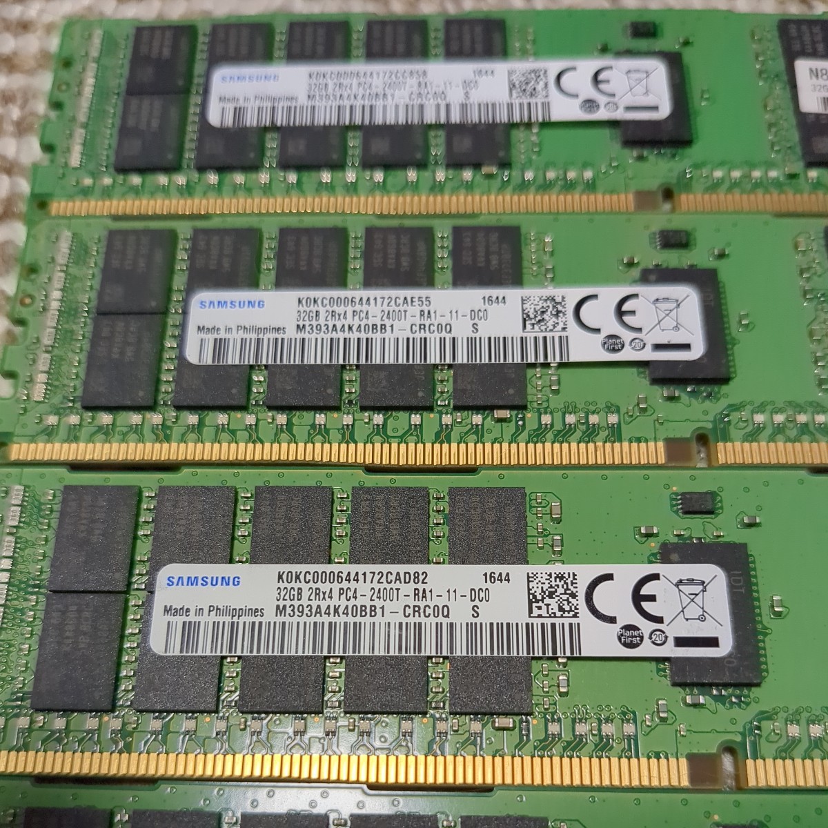 SAMSUNG サーバー・ワークステーション用メモリー PC4-19200/DDR4-2400