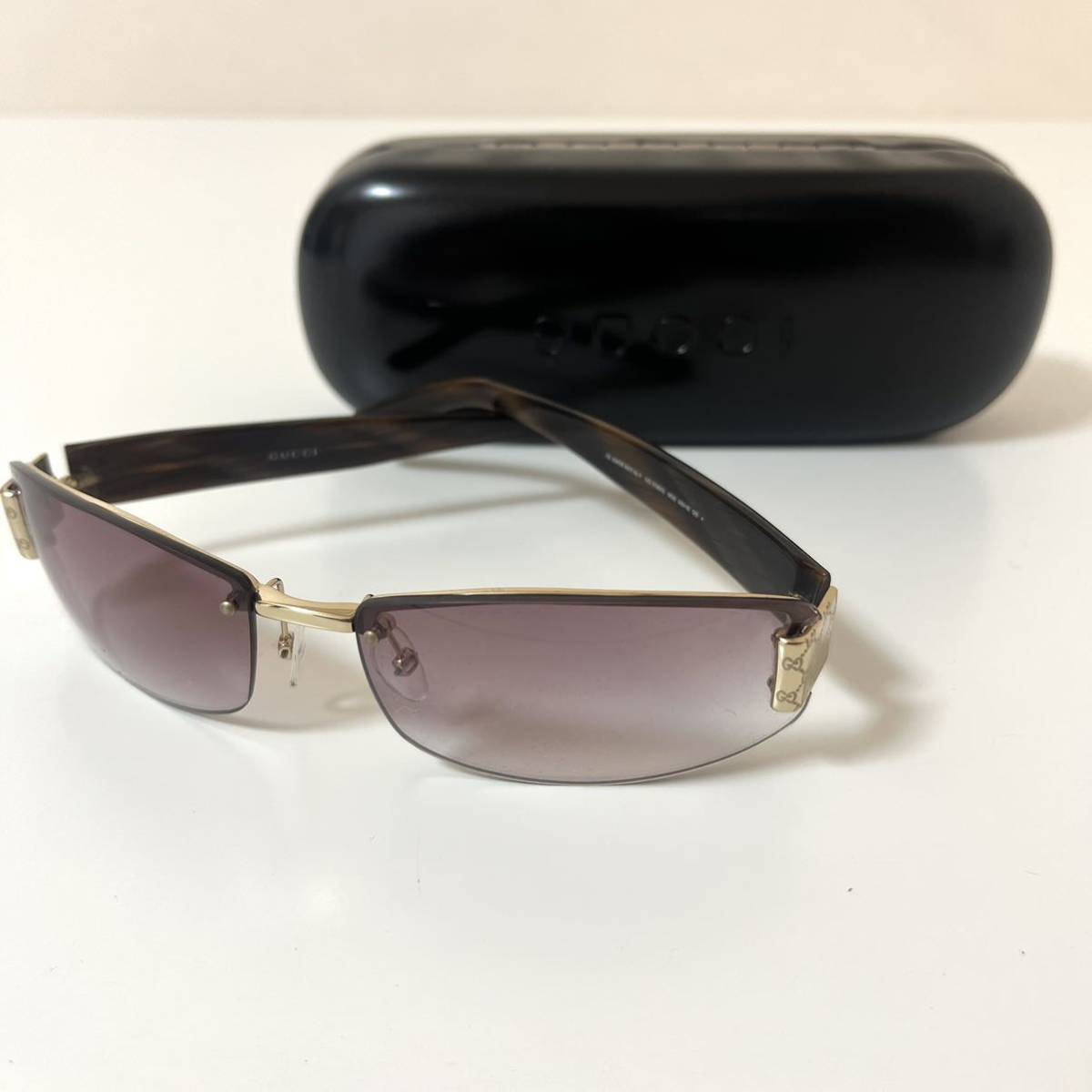 楽天カード分割】 GUCCI サングラス ゴールド金具 ブラウン ケース付き