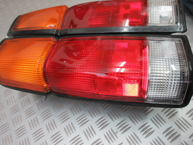 D21.329.1986-1997 US 日産 Pickup D21 テールランプ 左右set 純正OEM NEW！ W/Bulb.Socket_画像6