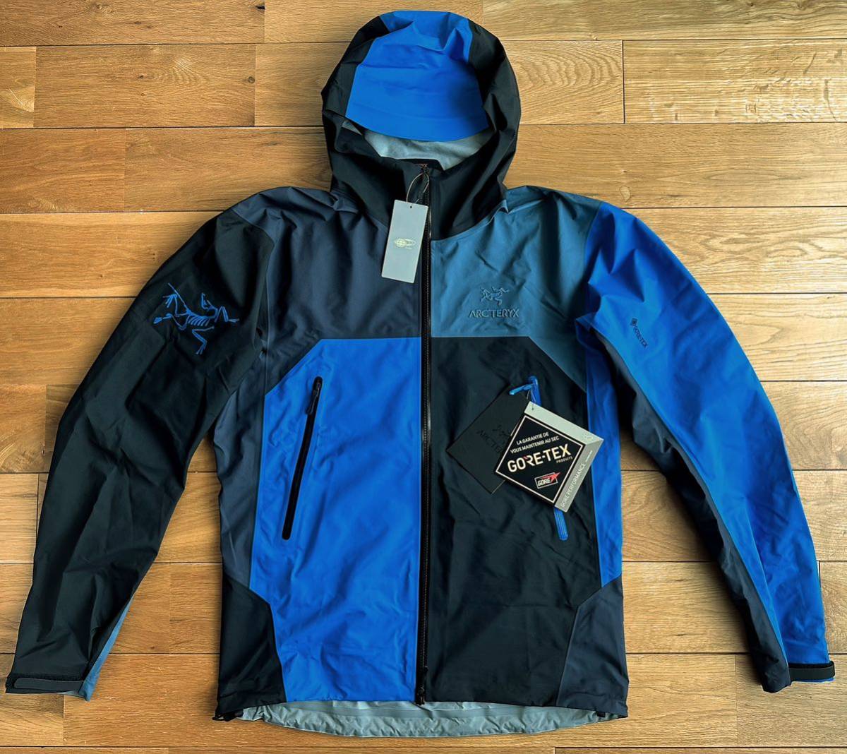 【超限定 ビームス別注 国内正規 新品】ARC'TERYX × Beams Boro Blue Beta Jacket Men's M アークテリクス ベータジャケット GORE-TEX_画像1