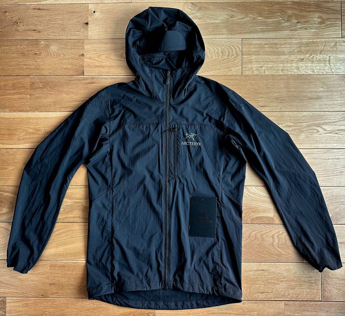 日本製】 Hoody Squamish 国内正規品】ARC'TERYX 【2回着用のみの極美