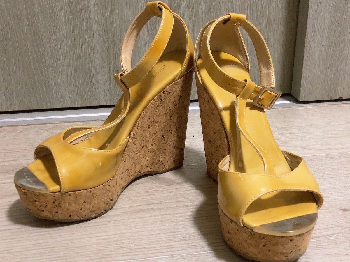 JIMMY CHOO イエロー×ウェッジソール サンダル-