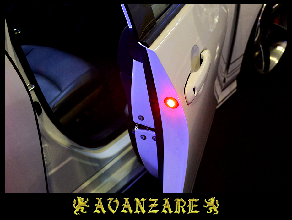 ≪AVANZARE≫ 210クラウン 前期／後期　ドアワーニングフラッシュLEDキット／高輝度ブルーLED 点滅_※レッドLED：装着イメージ