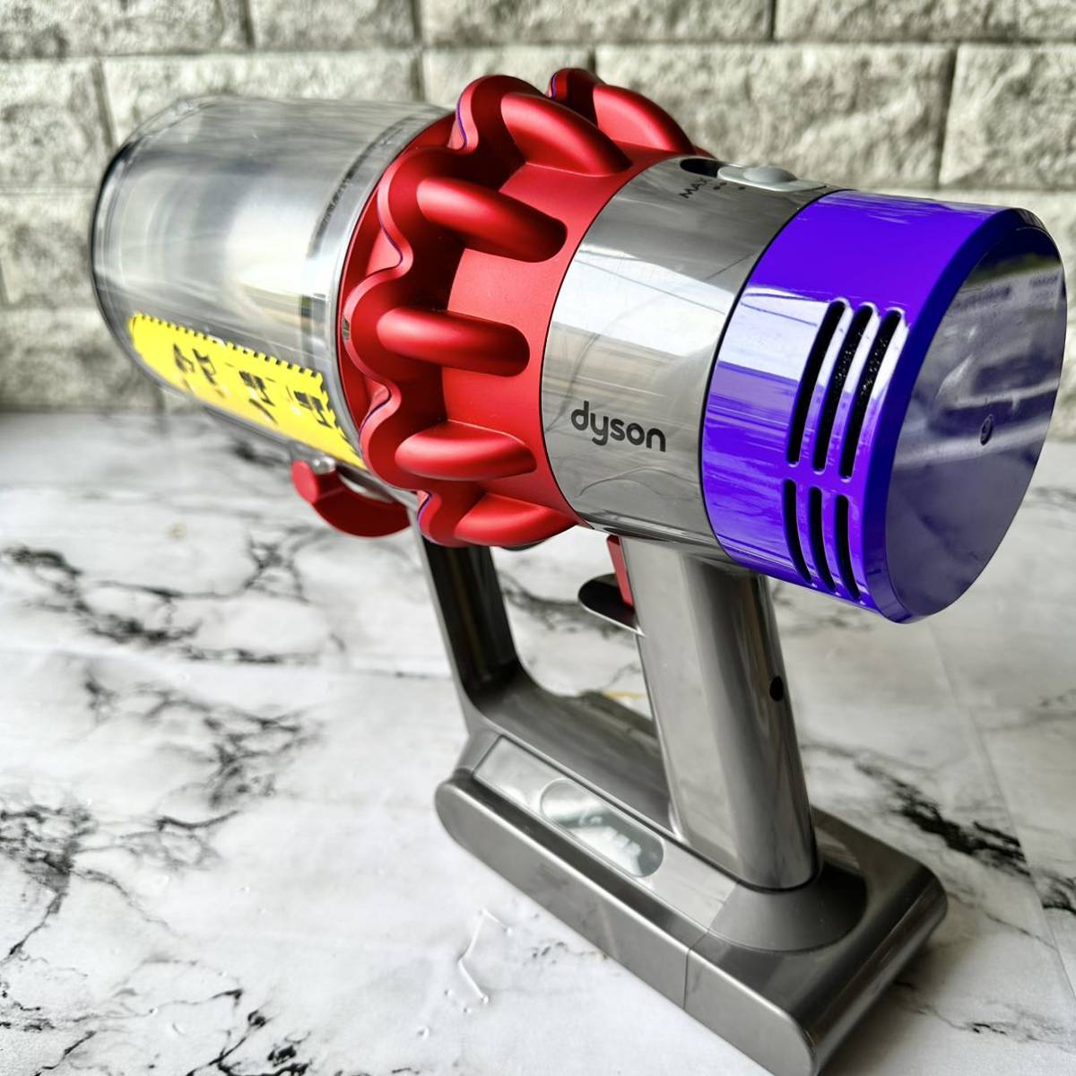 送料無料 dyson cyclone v10 fluffy フロアドック付き|Yahoo 送料無料 dyson cyclone v10 fluffy フロアドック付き|Yahoo