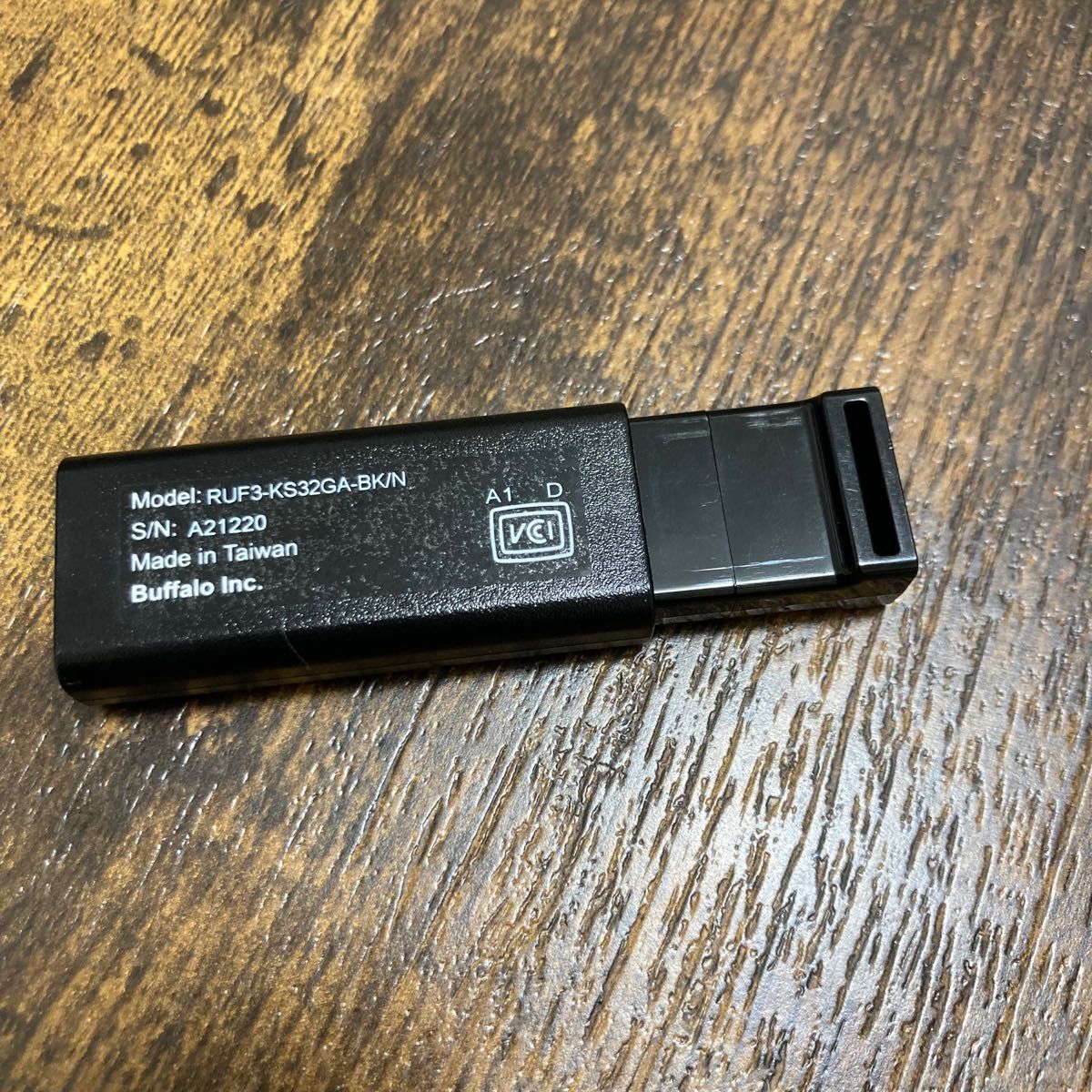 バッファロー USBメモリ 32GB ノックスライド式