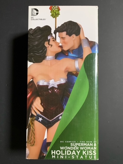【クーポン対象外】 COMICS COLLECTIBLES★DC DC THE STATUE KISS★MINI WOMAN★HOLIDAY NEW52★SUPERMAN&WONDER スーパーマン 【クーポン対象外】 COMICS COLLECTIBLES★DC DC THE STATUE KISS★MINI WOMAN★HOLIDAY NEW52★SUPERMAN&WONDER スーパーマン