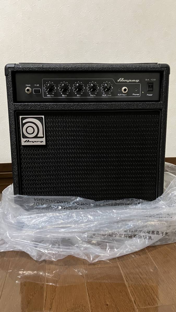 Ampeg RB-108 ベースアンプ コンボ