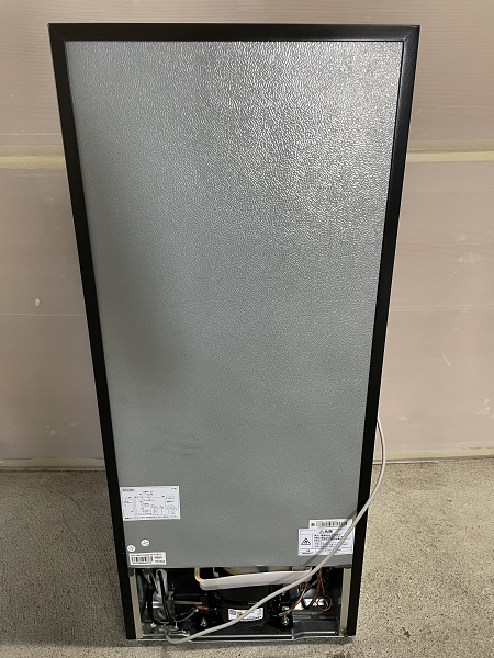 【美品】Haier 2ドア冷蔵庫 JR-N130A 2020年製 通電確認済み ブラック スリムボディー 高さ調整可能トレイ 耐熱天板 強化ガラストレイ_画像10