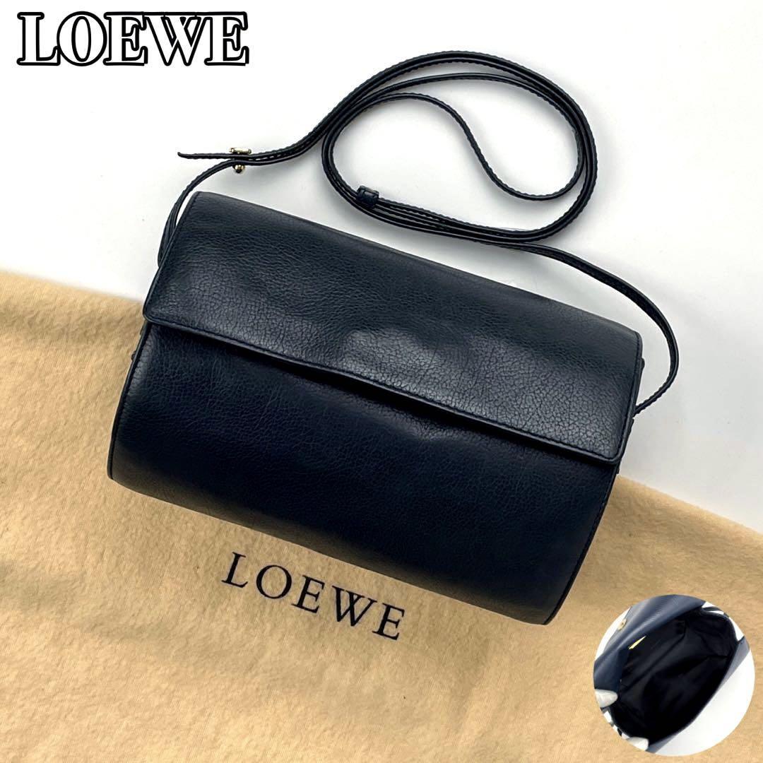 美品 LOEWE ロエベ ショルダーバッグ 筒型 斜め掛け ゴールド 美品 LOEWE ロエベ ショルダーバッグ 筒型 斜め掛け ゴールド