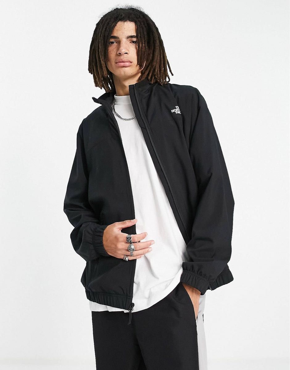 【海外限定】TNF メンズ ウィンドブレーカー ブラック US/S 日本サイズM