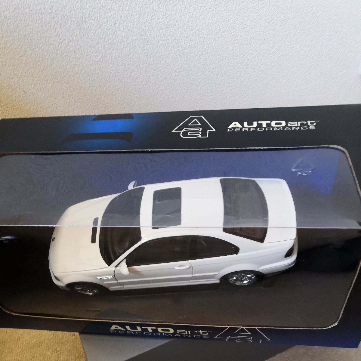 日本全国の正規取扱店 AUTOart オートアート BMW 2000 TOURING 1