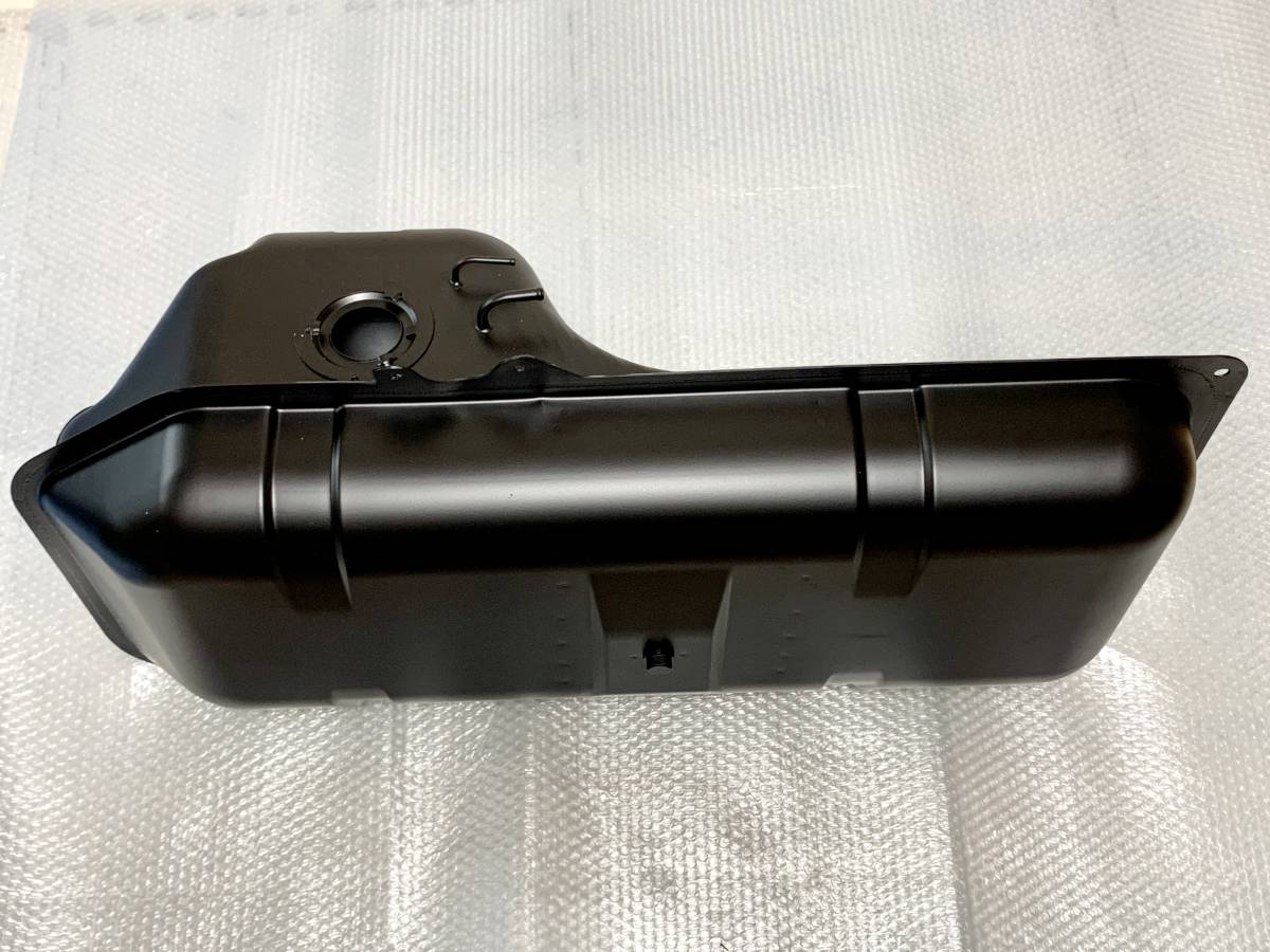 新品☆即納 S30Z ガソリンタンク オリジナル形状完全再現 新品☆即納 S30Z ガソリンタンク オリジナル形状完全再現