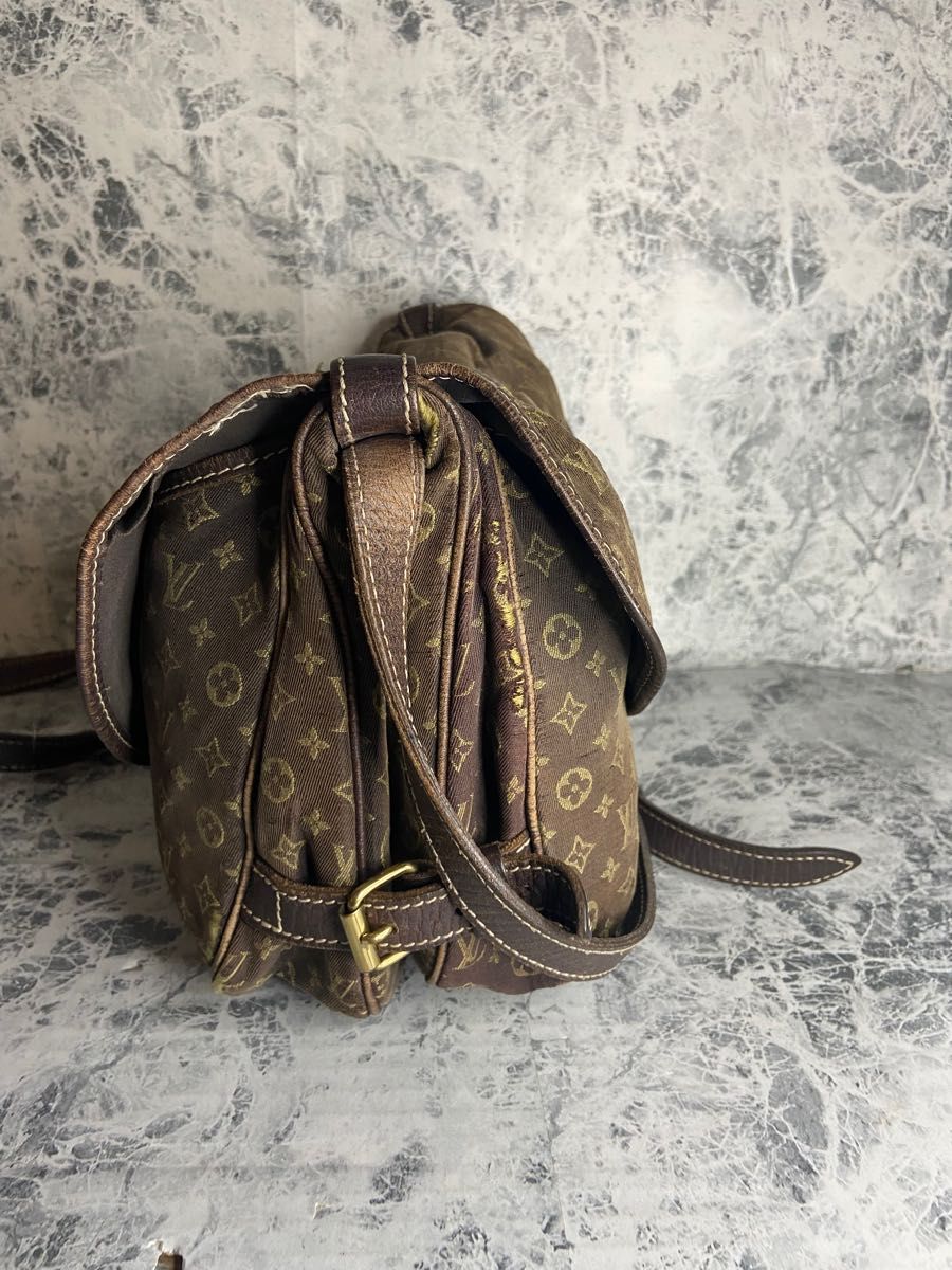 LOUIS VUITTON モノグラム ルイヴィトン ショルダーバッグ ソミュール