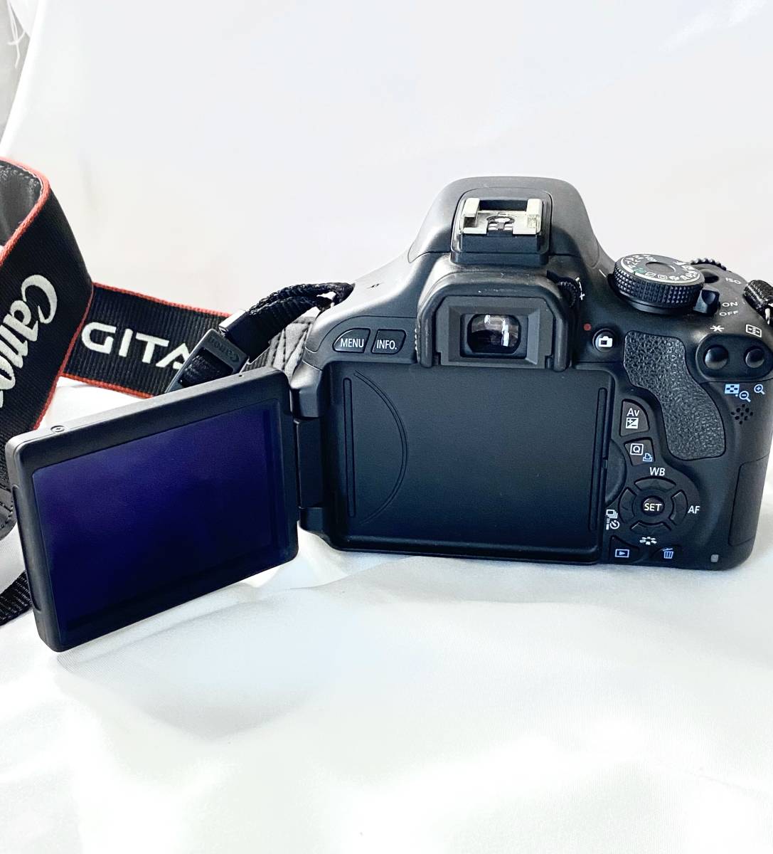 Canon デジタル一眼レフカメラ EOS Kiss X5 ダブルズームキット EF S