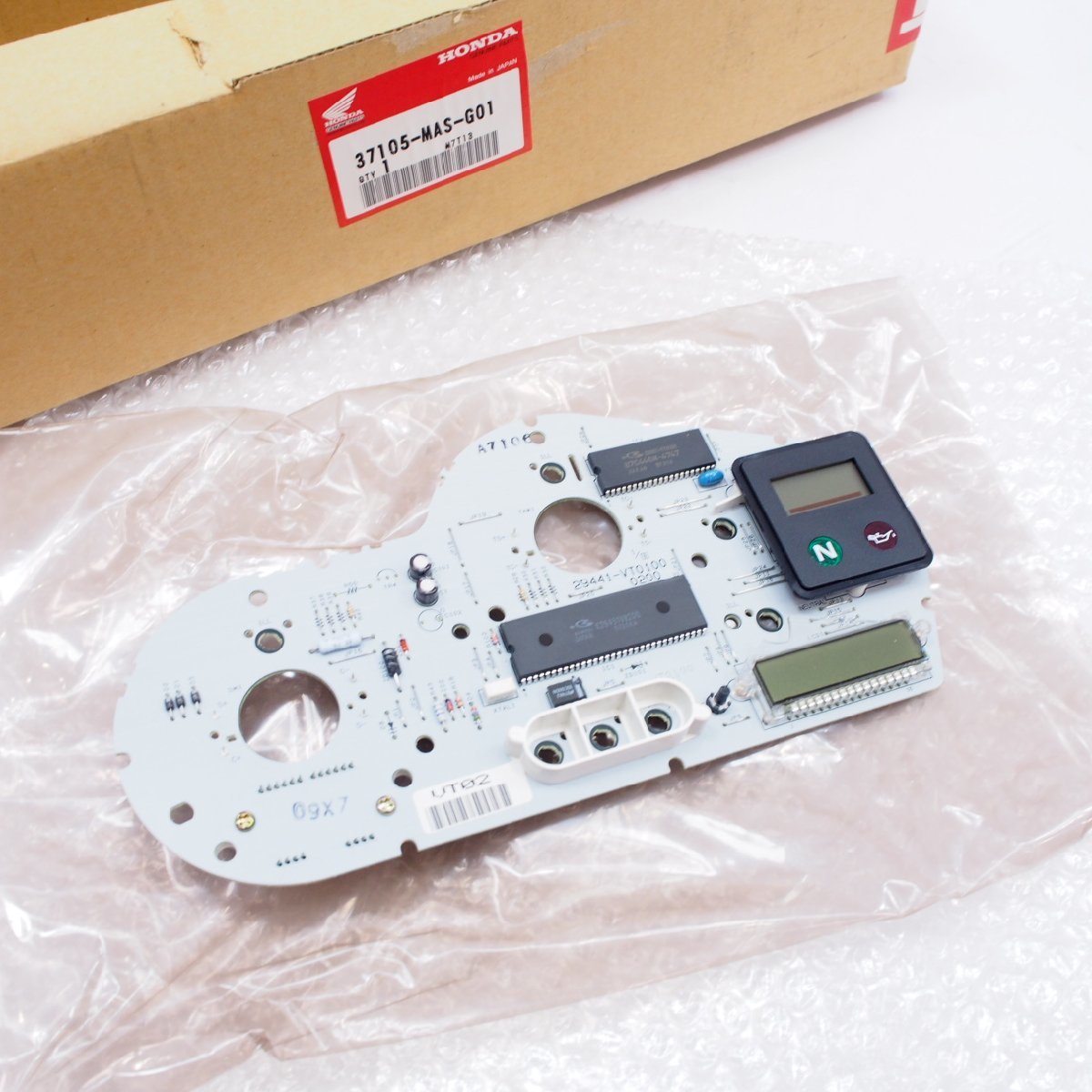 CBR900RR SC33 98-99年 後期 純正メーター部品 新品です(ホンダ用