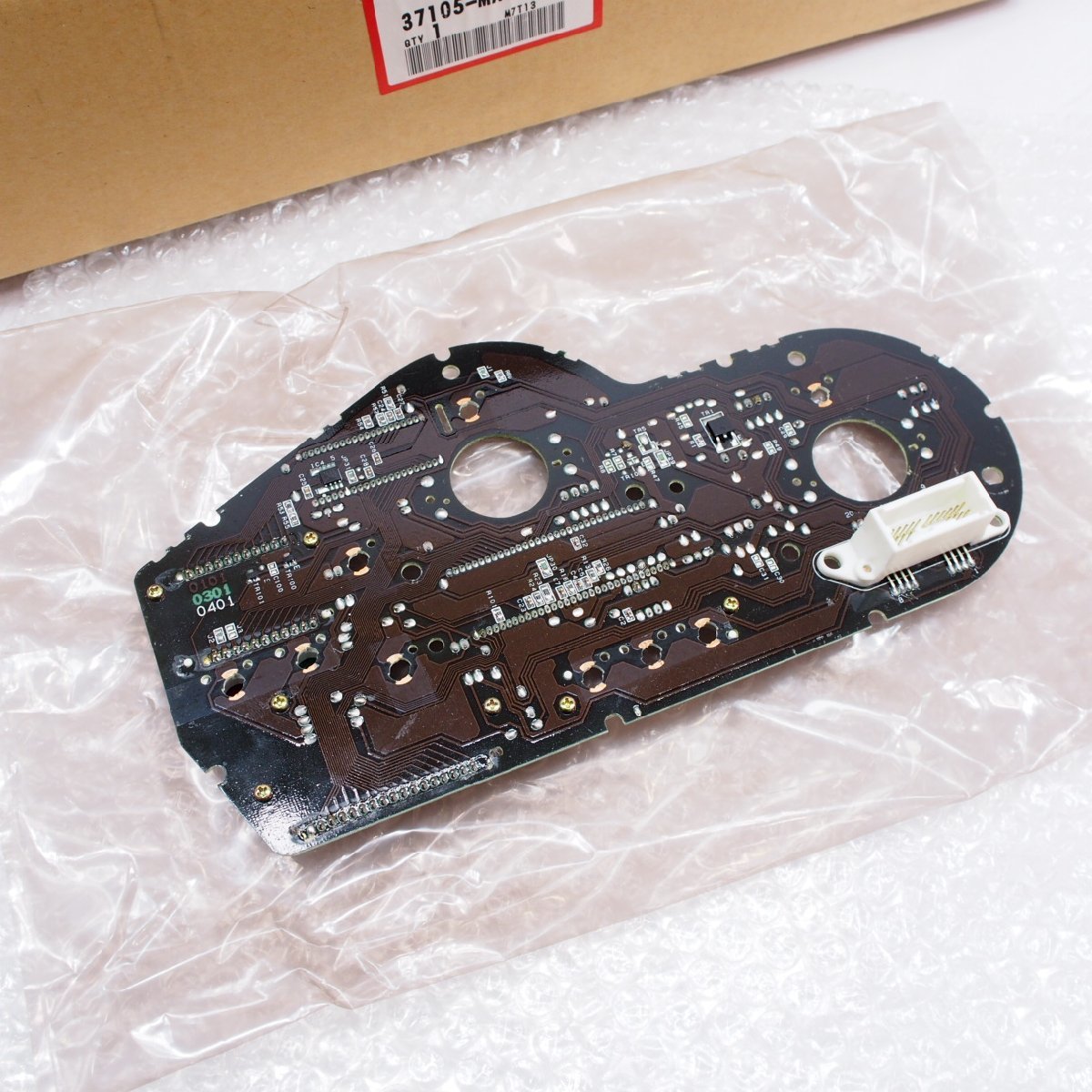CBR900RR SC33 98-99年 後期 純正メーター部品 新品です(ホンダ用