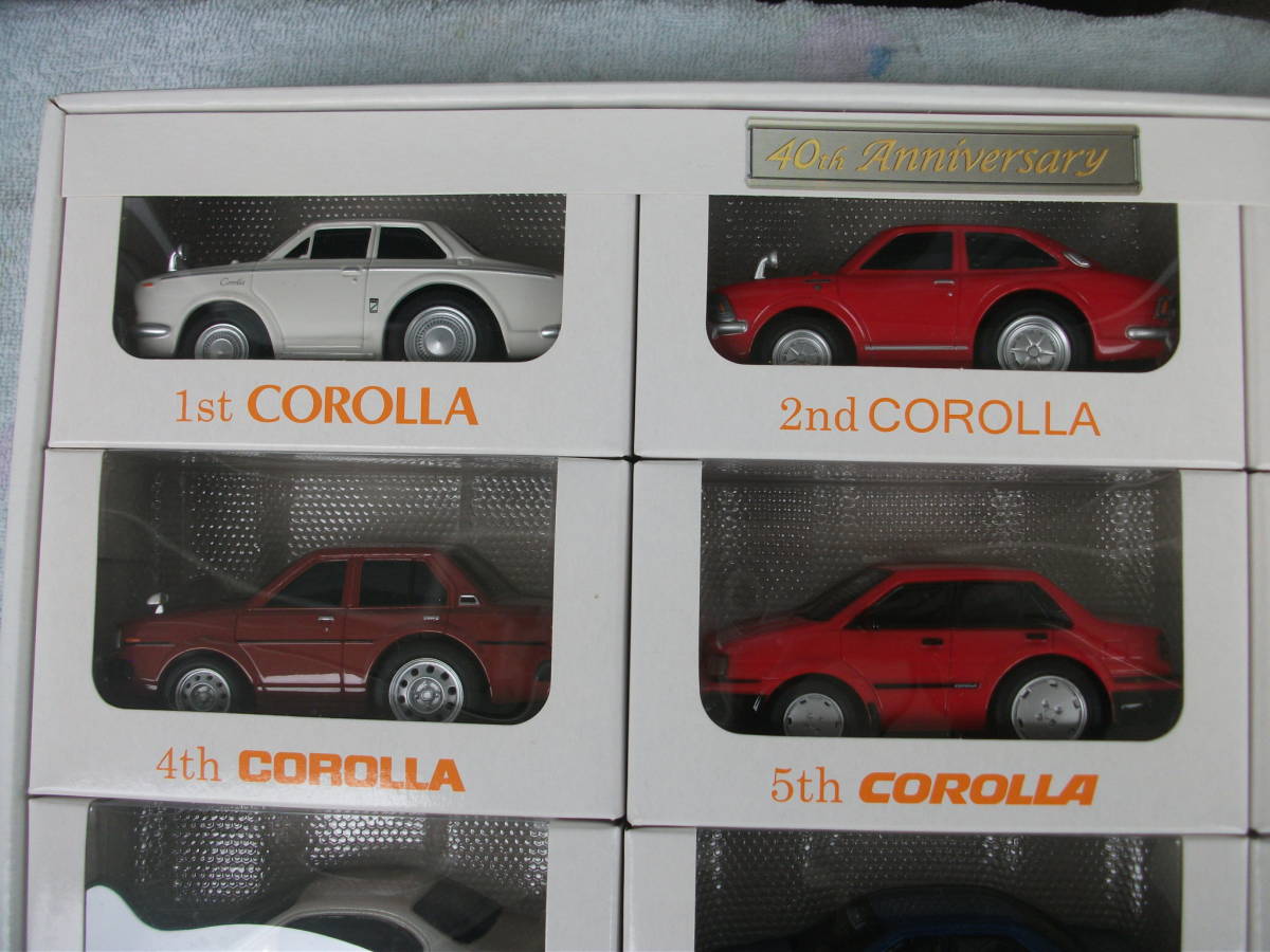 TOYOTA COROLLA：トヨタカローラ 40th Anniversary 9台セットBOX 初代~9代目 プルバックカー KE10 TE20 TE30 TE71 AE82 AE91 AE100 AE110 _画像3