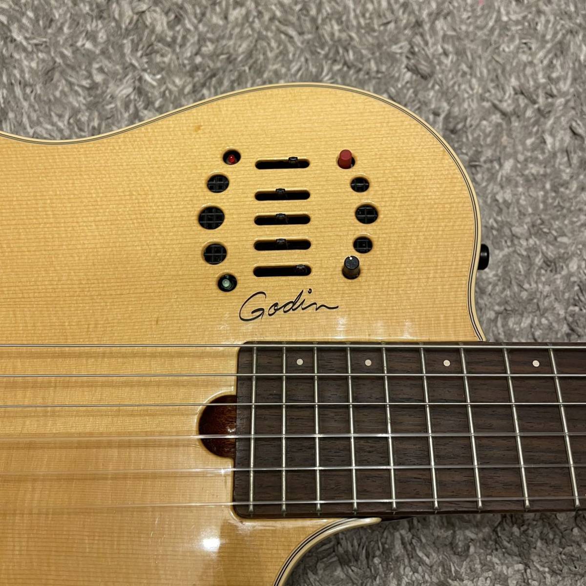 Godin Guitars Multiac Nylon Duet ハードケース付き / ゴダン