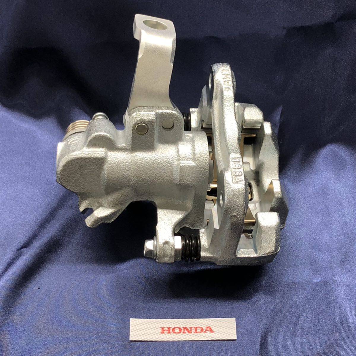 シビック 純正品【EK9 タイプR 5穴 リアブレーキキャリパー 左右セット