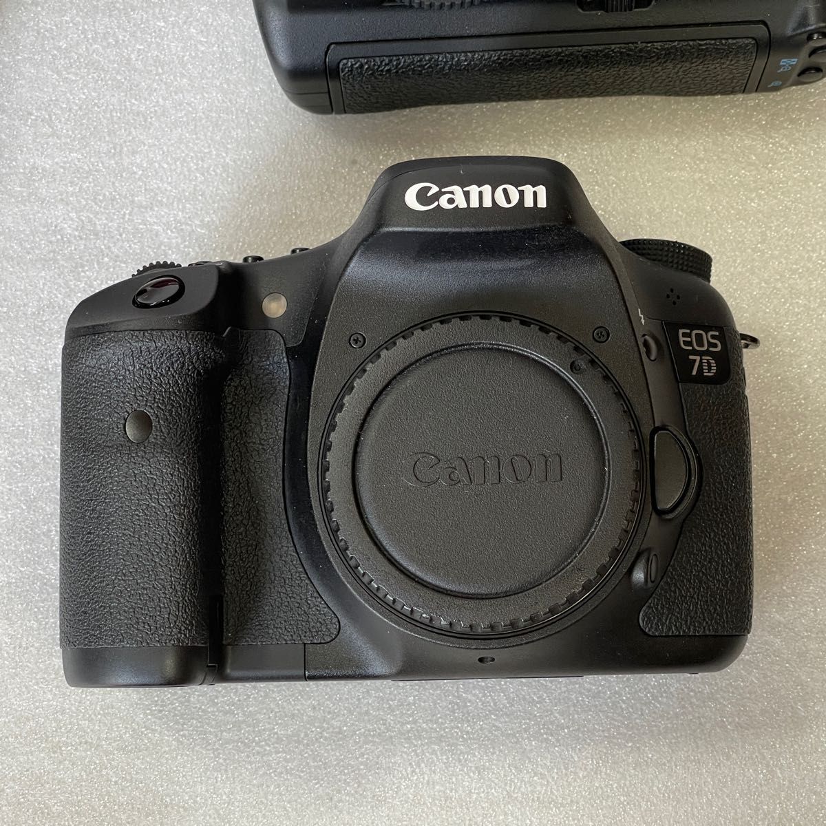 CanonキャノンEOS7D おまけ純正バッテリーグリップ付-