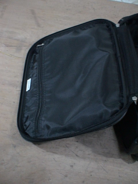 3097　pierre cardin　黒 スーツケース　キャリケース　旅行用　ビジネストラベルバック_画像7