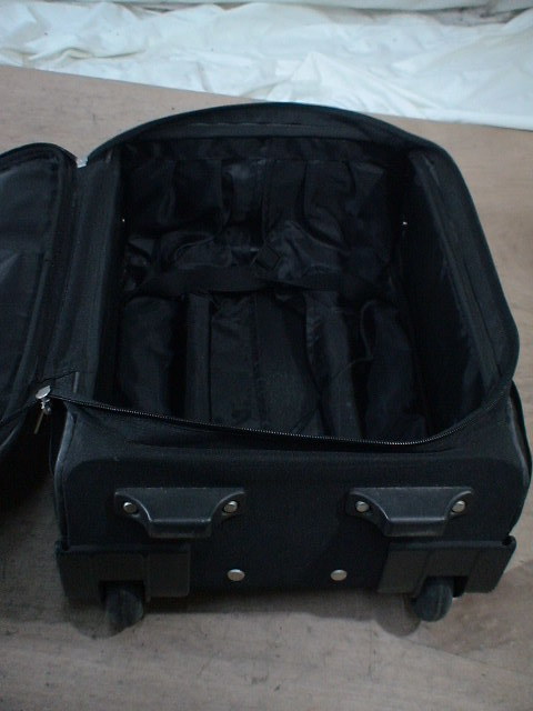 3097　pierre cardin　黒 スーツケース　キャリケース　旅行用　ビジネストラベルバック_画像8