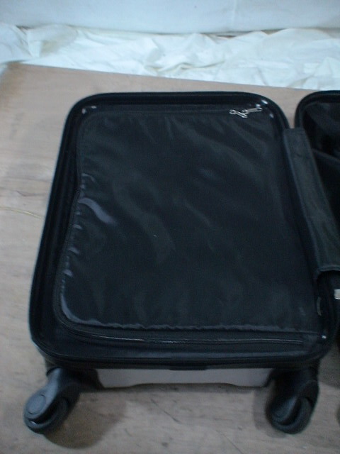 3308　シルバー スーツケース　キャリケース　旅行用　ビジネストラベルバック_画像7