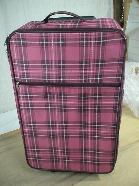 2567　ピンク スーツケース　キャリケース　旅行用　ビジネストラベルバック_画像1