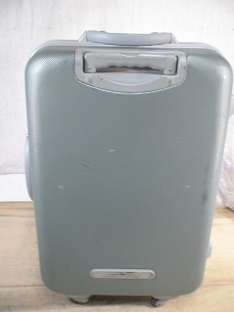 2594　TOUR GEAR　緑 スーツケース　キャリケース　旅行用　ビジネストラベルバック_画像3