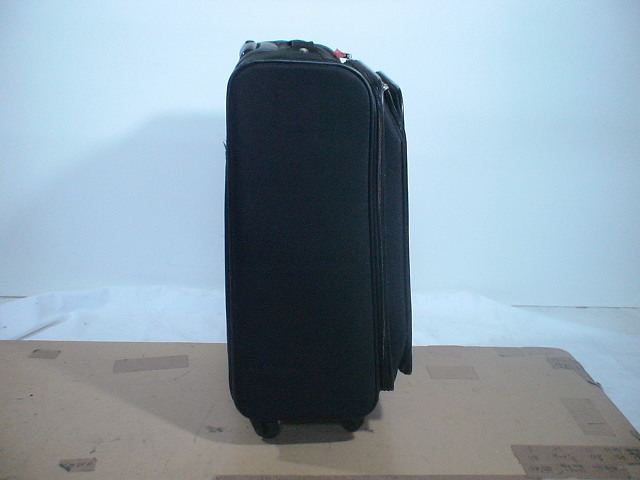 2678　ellesse　黒 スーツケース　キャリケース　旅行用　ビジネストラベルバック_画像4