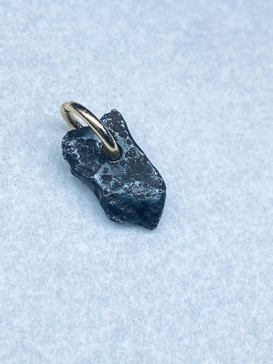 シホテアリン　1.4g 13.7㍉　鉄隕石　隕石　メテオライト　ペンダント_画像2