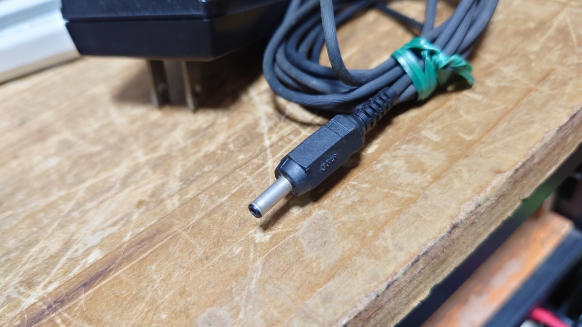 SONY original AC adaptor AC-39 3v center minus electrification has confirmed 