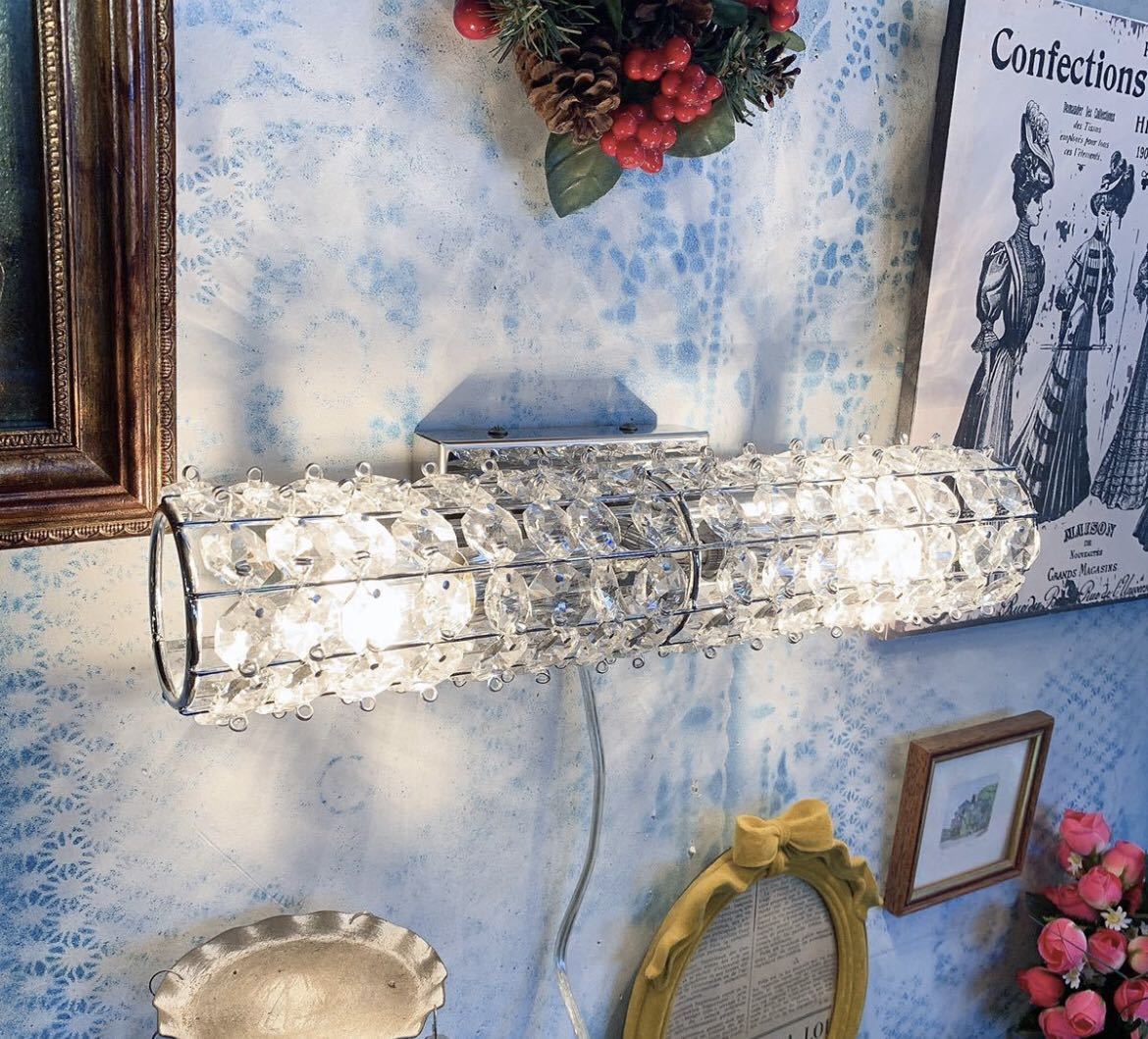 インテリア装飾/ Crystal beaded lamp / クリスタルガラスのウォールライト #インテリア雑貨 #店舗什器 #クリスタルビーズ _画像2