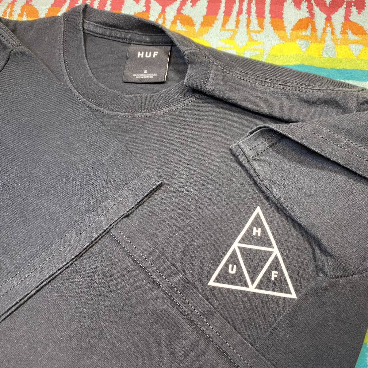 人気抜群HUF Lupus Noctem Triple Triangle Black Tハフ ループス ノクテム カスタム トリプルトライアングル マウンテン ウルブズTシャツS_脇下シミ無く綺麗 肩Tape補強 袖裾ダブルS