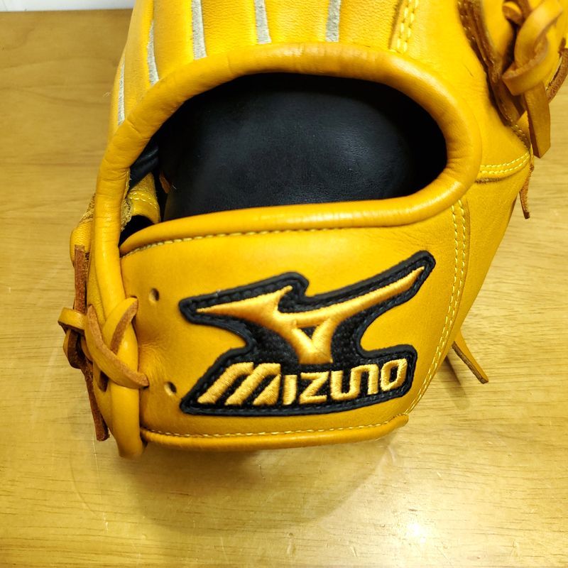 ミズノ 荒木雅博モデル 限定品 激レア Mizuno Professional 一般 ミズノ 荒木雅博モデル 限定品 激レア Mizuno Professional 一般