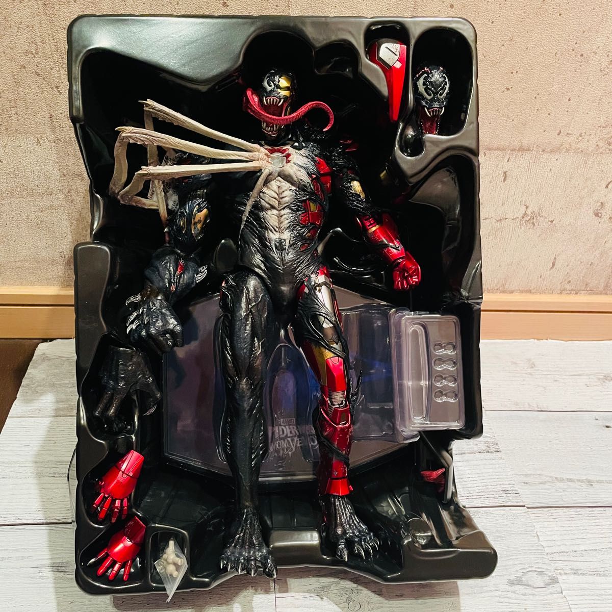 ホットトイズ スパイダーマン マキシマム・ヴェノム アイアン ホットトイズ スパイダーマン マキシマム・ヴェノム アイアン