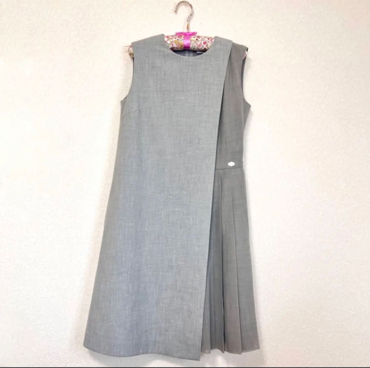 FOXEY NEW YORK ロゴプレート付 サイドプリーツワンピース | alfasaac.com
