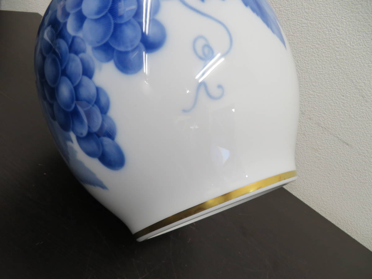 大倉陶園 花瓶 フラワーベース ぶどう 金彩 ブルー 葡萄 青 共箱
