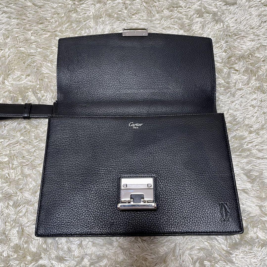 美品】カルティエ パシャ クラッチバッグ サファイア装飾 レザー 黒