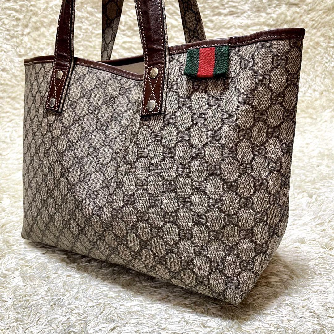 カテゴリ Gucci オールドグッチ GG柄の通販 by ニコル｜グッチなら