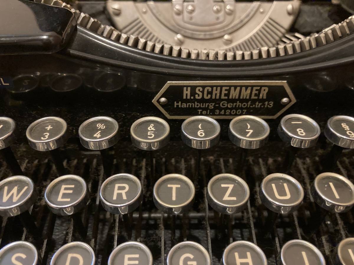 TRIUMPH ドイツ語タイプライター の画像3