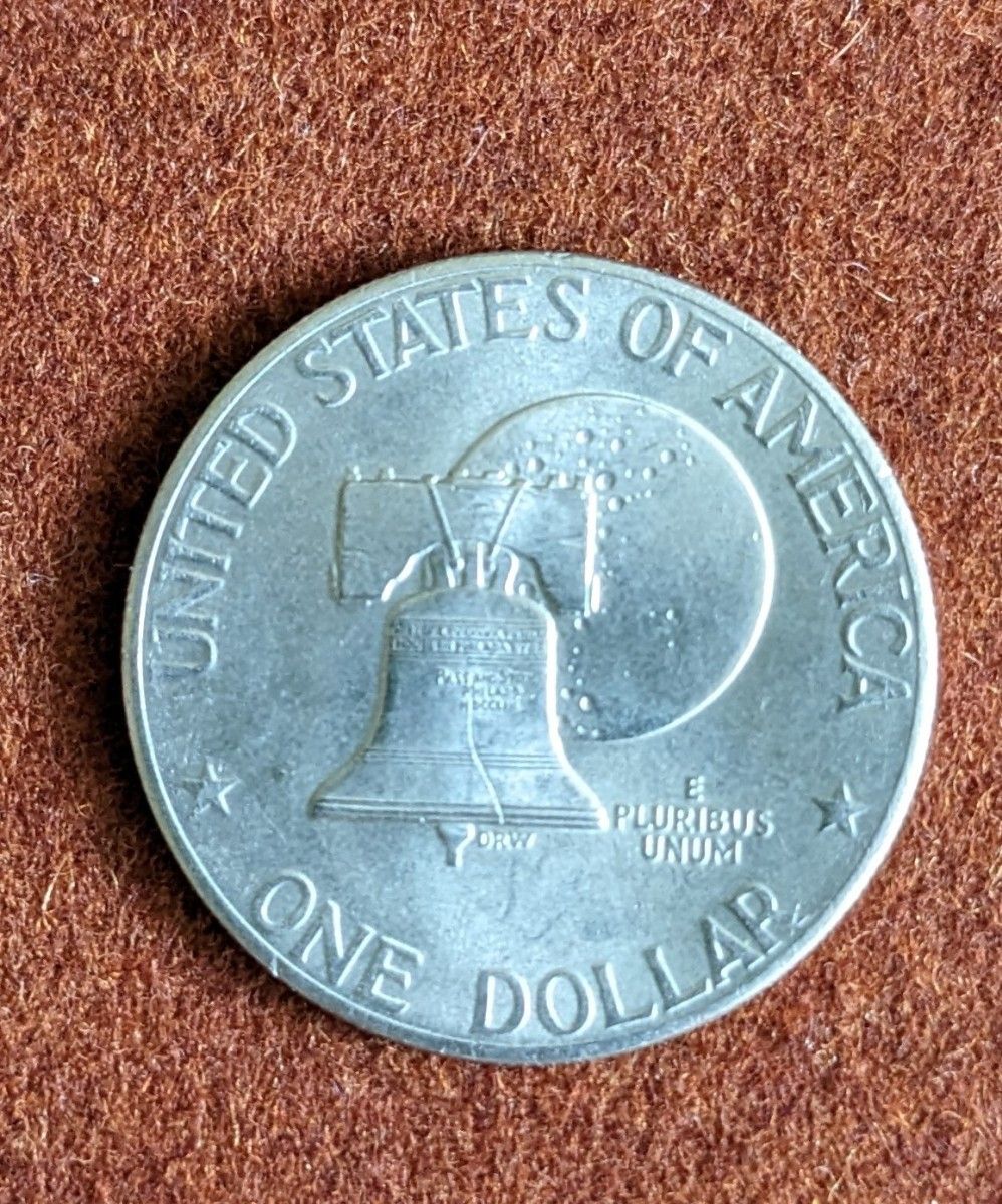 アイゼンハワー1＄硬貨 1976年 200周年記念 アポロ11号 月面着陸 自由の鐘と月 古銭 1枚
