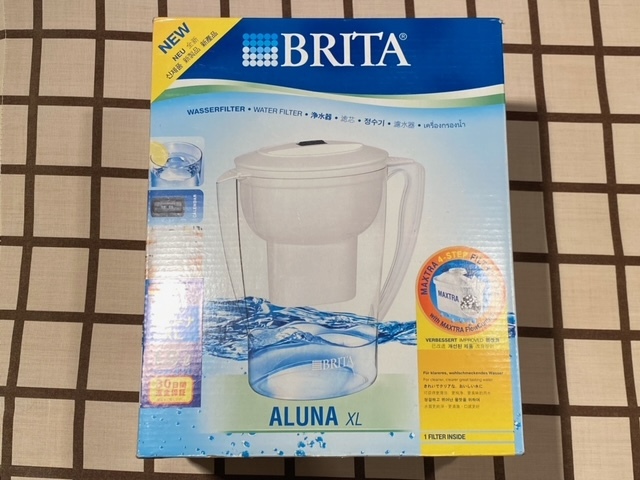 即決－　未使用■ BRITA ブリタ ■ ポット型浄水器 [ALUNA   アルーナ － XL] 旧型