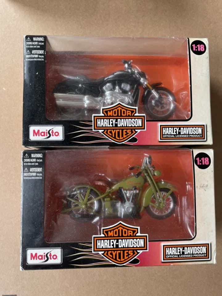 Maisto 模型 HARLEY DAVIDSON ハーレーダビッドソン 1:18 二台一組