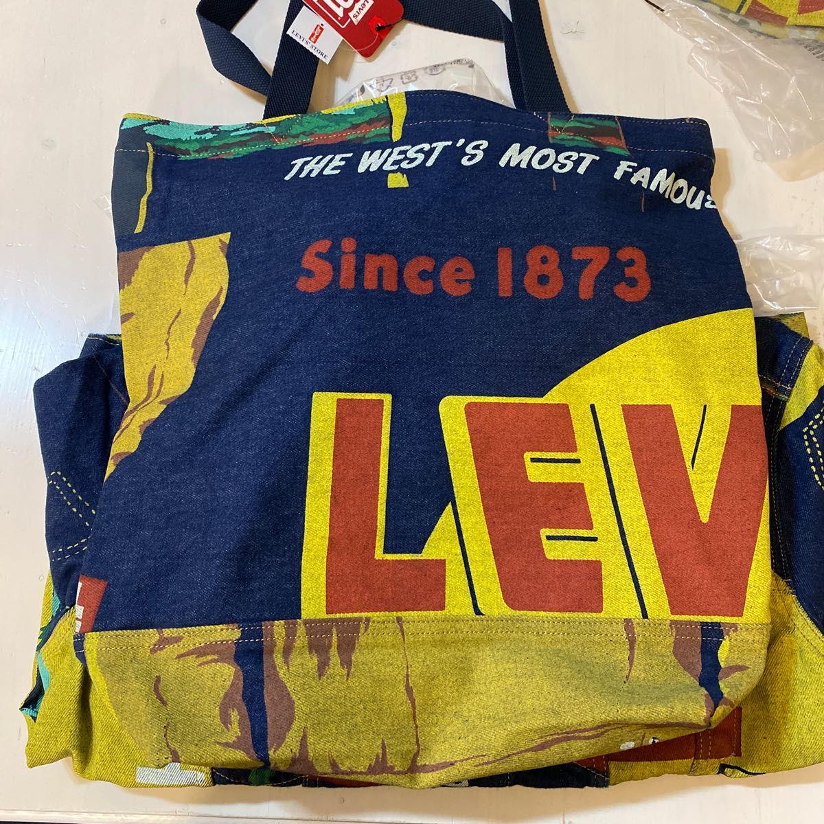 Levi's リーバイス バナープリント 150周年 4点セット Levi's リーバイス バナープリント 150周年 4点セット