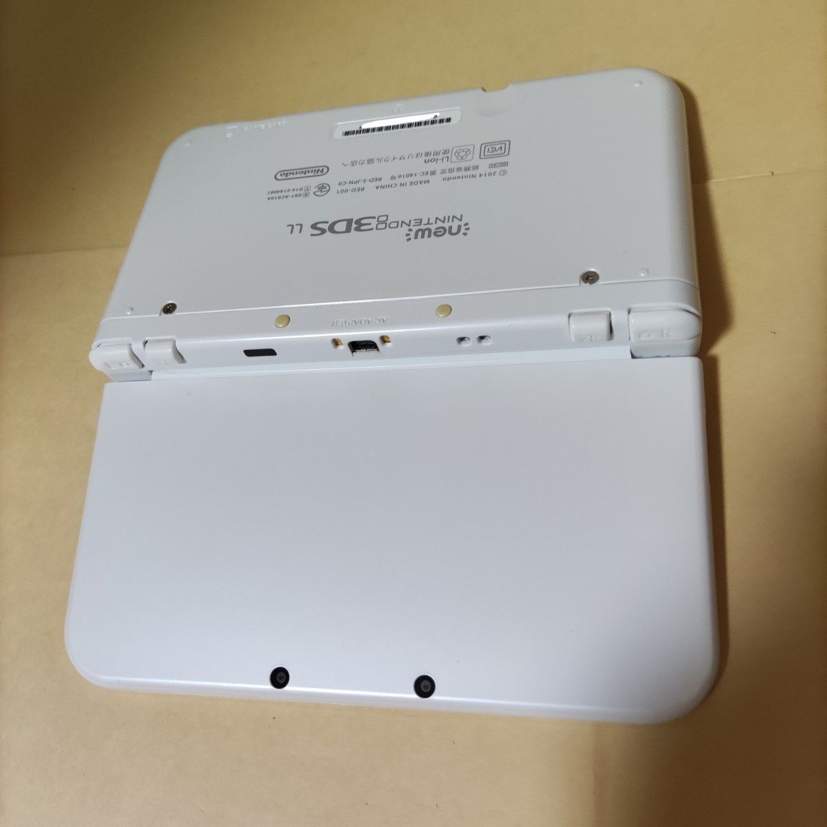 本体のみ Newニンテンドー3DS LL パールホワイト 外装訳あり品