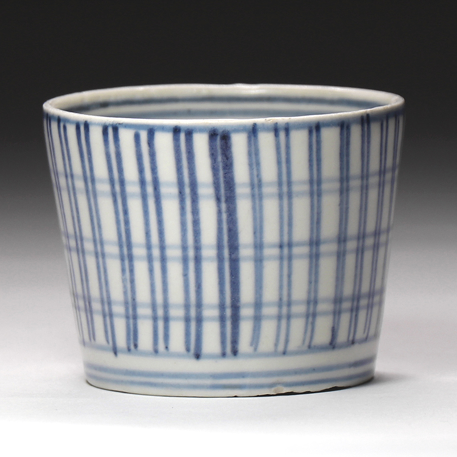 [.] Edo времена поздняя версия старый Imari белый фарфор с синим рисунком .. документ соба чашка саке соба чашка саке K71
