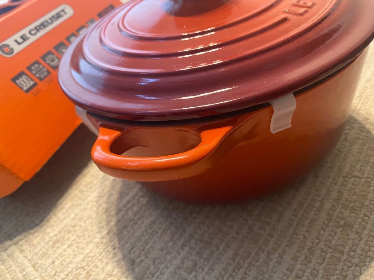 新品 ル・クルーゼ ココットロンド ルクルーゼ LE CREUSET 両手 新品 ル・クルーゼ ココットロンド ルクルーゼ LE CREUSET 両手