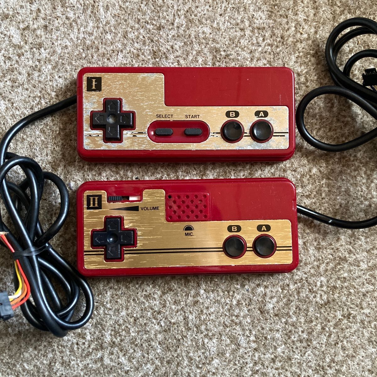 任天堂 Nintendo 初代 ファミリーコンピュータ コントローラー 任天堂 Nintendo 初代 ファミリーコンピュータ コントローラー